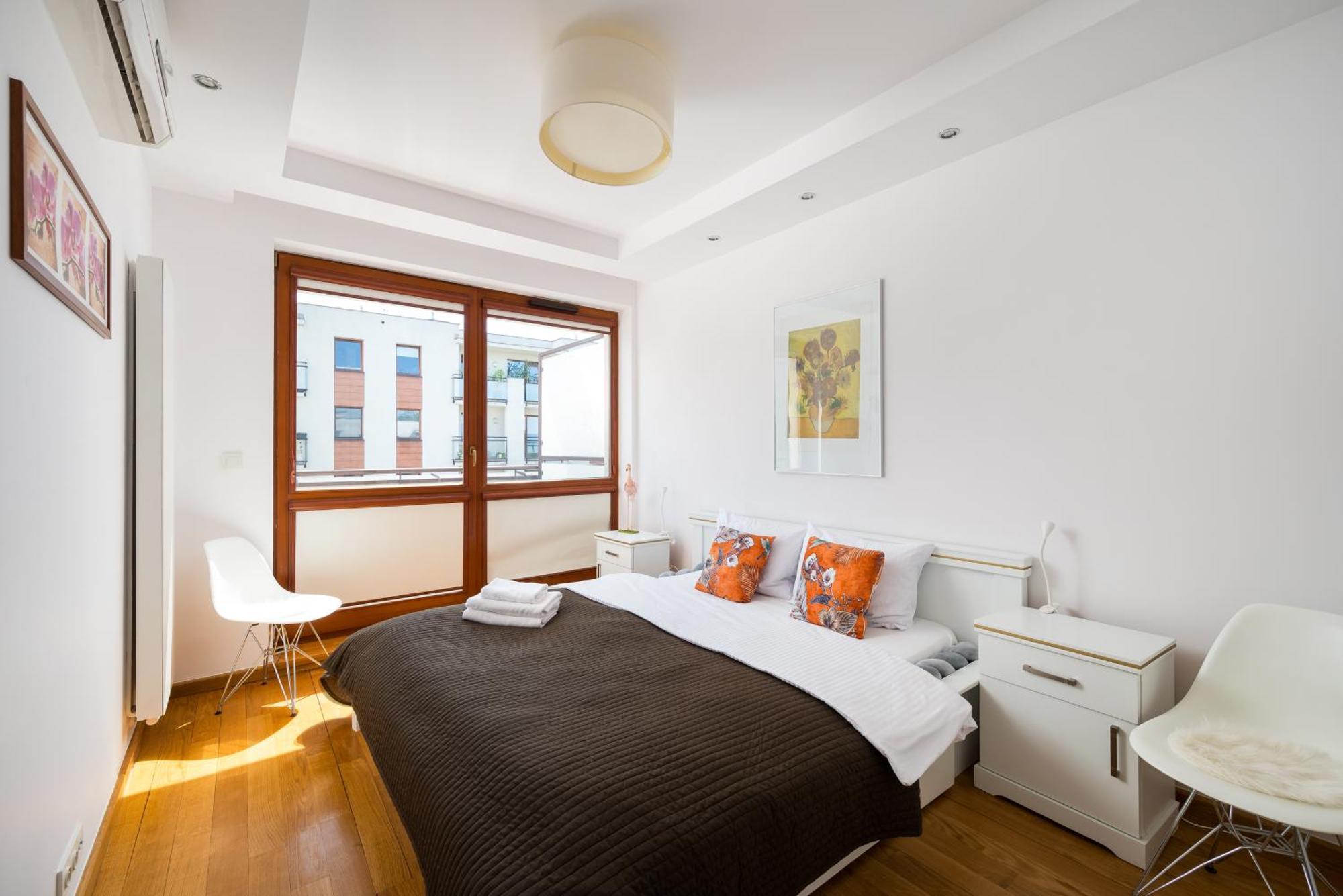 Strzelcow 2-bedroom Apartment Warsaw