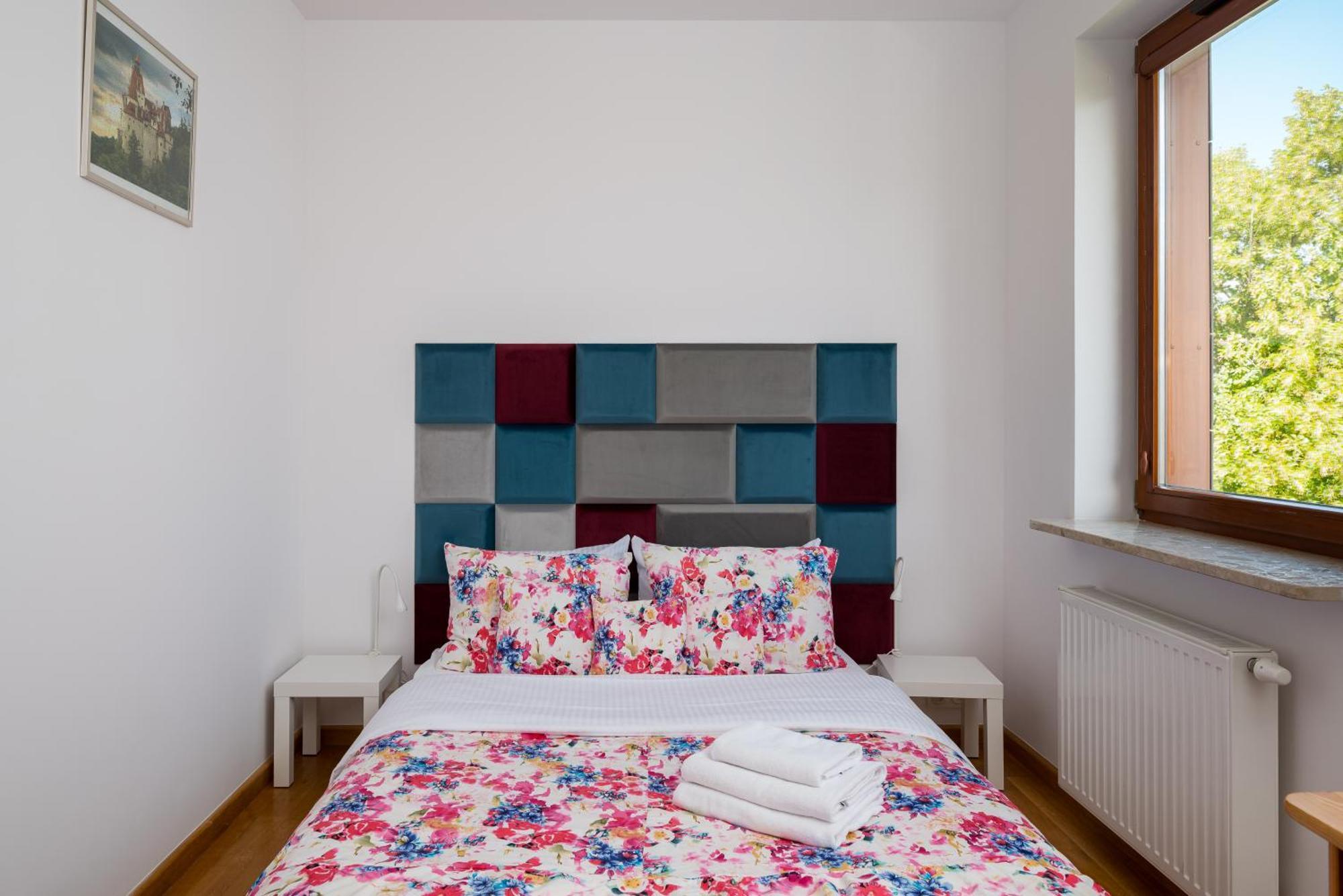 Strzelcow 2-bedroom Apartment Warsaw